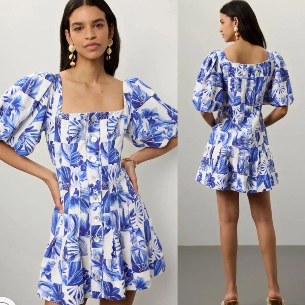 NEW Caroline Constas Button Front Hibiscus Tile Dress in Blue & White Size 4 - Picture 3 of 11